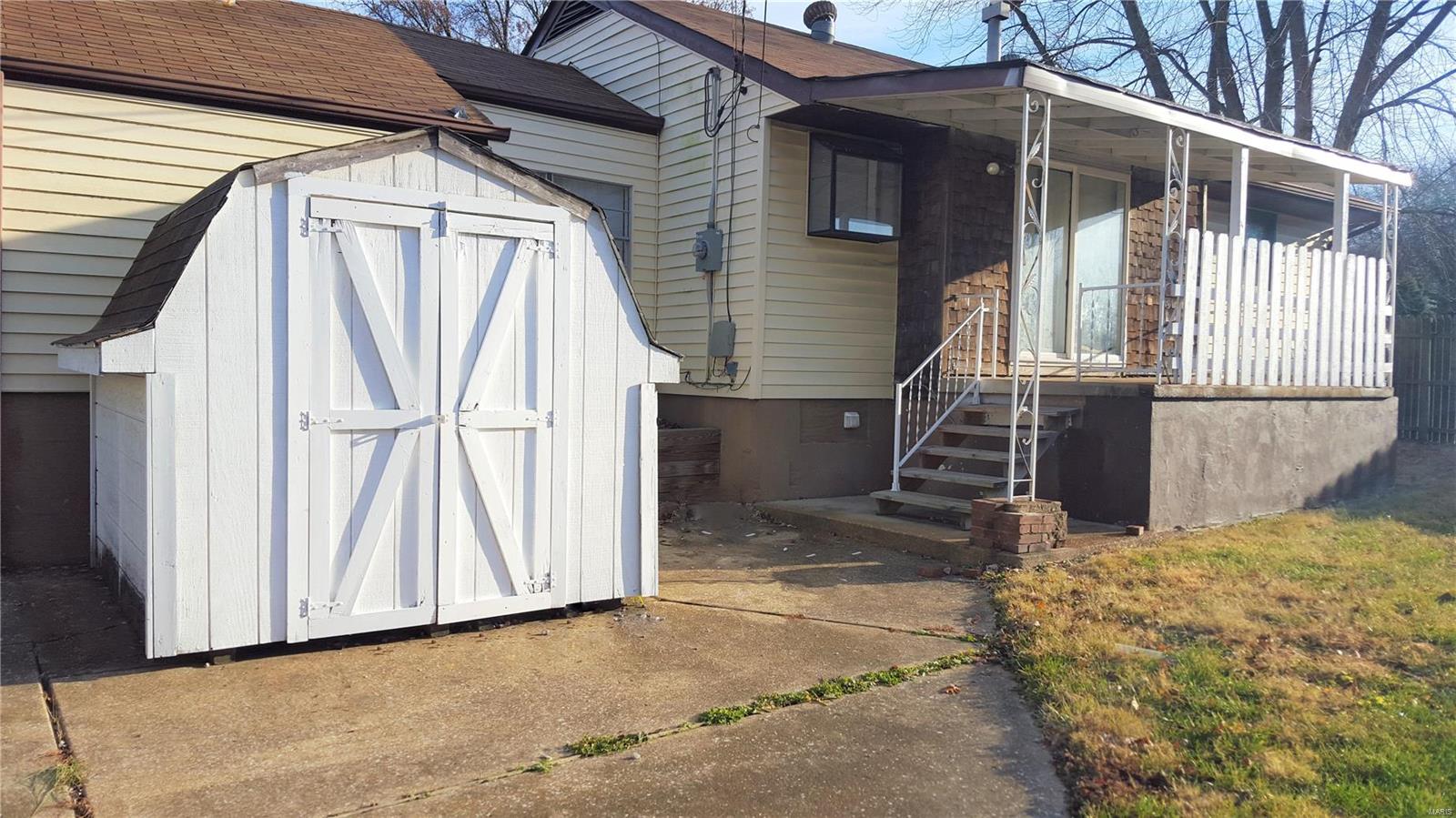 116 Cameron Road St. Louis, MO 63137 - Photo 12 of 13