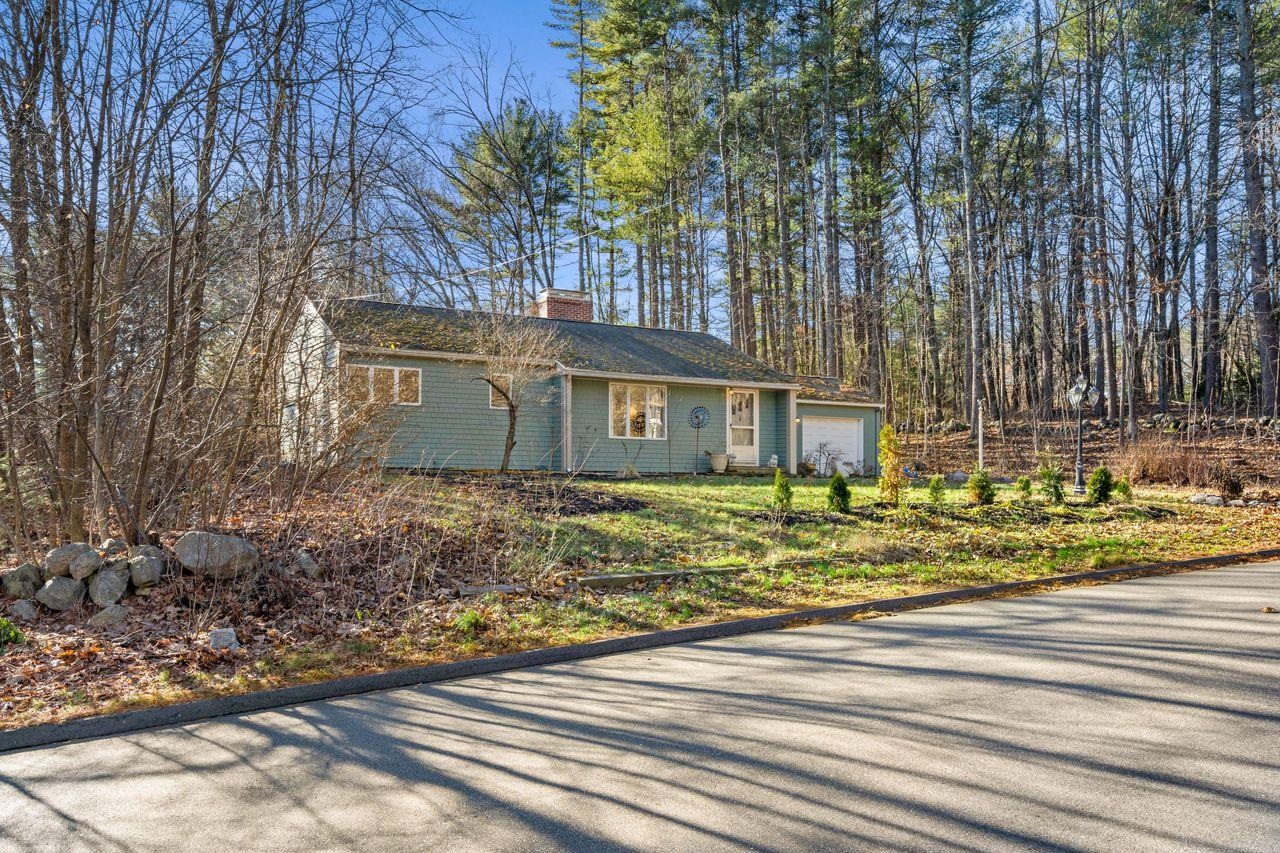 323 Boston Post Road Amherst, NH 03031 - Photo 3 of 26