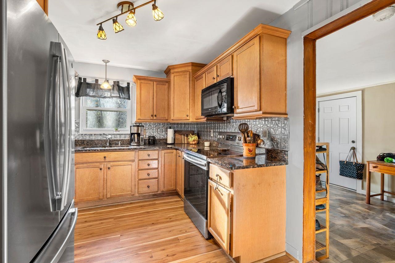 323 Boston Post Road Amherst, NH 03031 - Photo 8 of 26