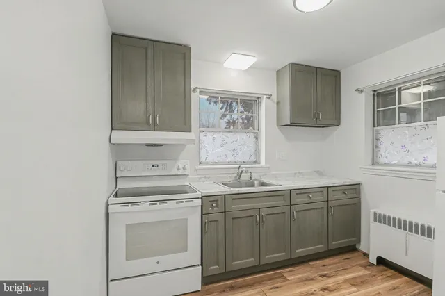 $1,295 | 10 Swan Street, Harrisburg, PA 17111