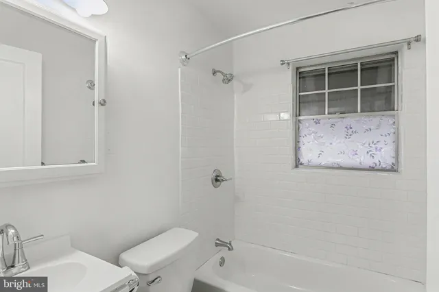 $1,295 | 10 Swan Street, Harrisburg, PA 17111