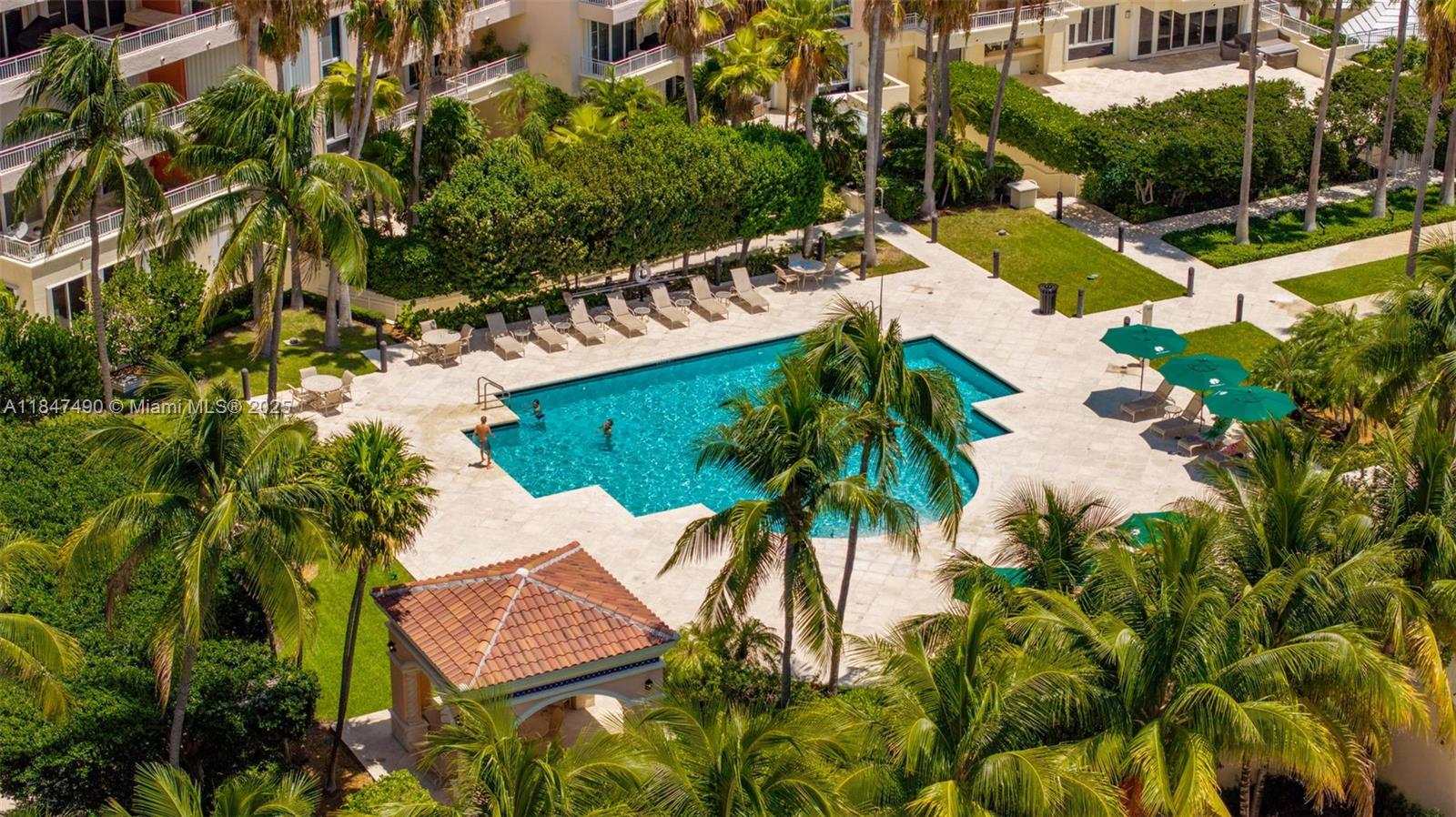 733 Crandon Boulevard, Unit 405 Key Biscayne, FL 33149 - Photo 39 of 42 an outdoor view with patio