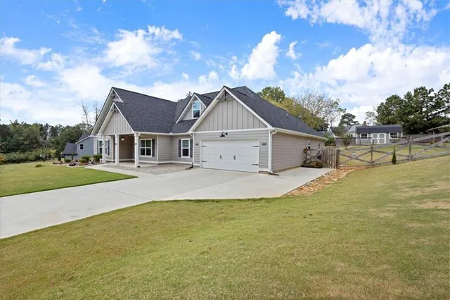 $459,900 | 7001 Palomino Trail, Winston, GA 30187