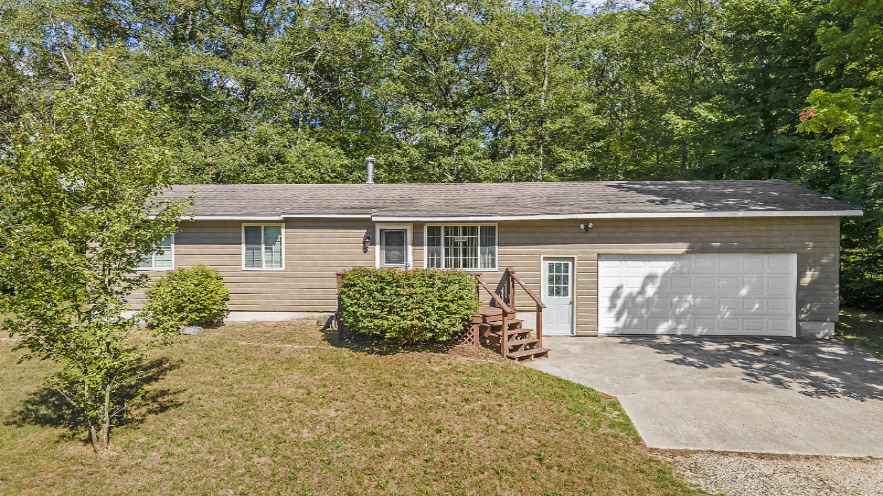 10976 Blue Ridge Lane Mecosta, MI 49332 - Photo 8 of 43 DJI_0022-r
