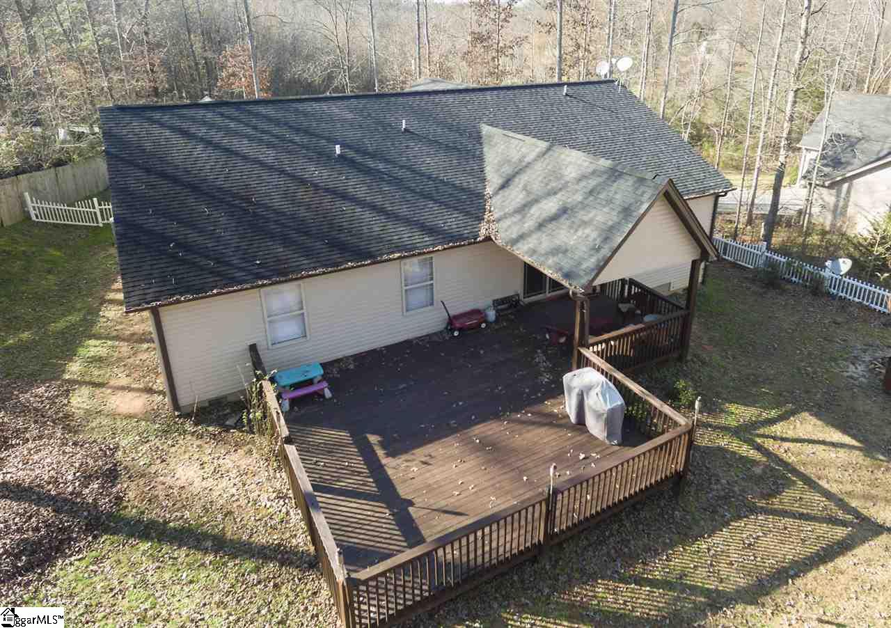 1510 South McElhaney Road Greer, SC 29651 - Photo 4 of 26 Gallery Image 4