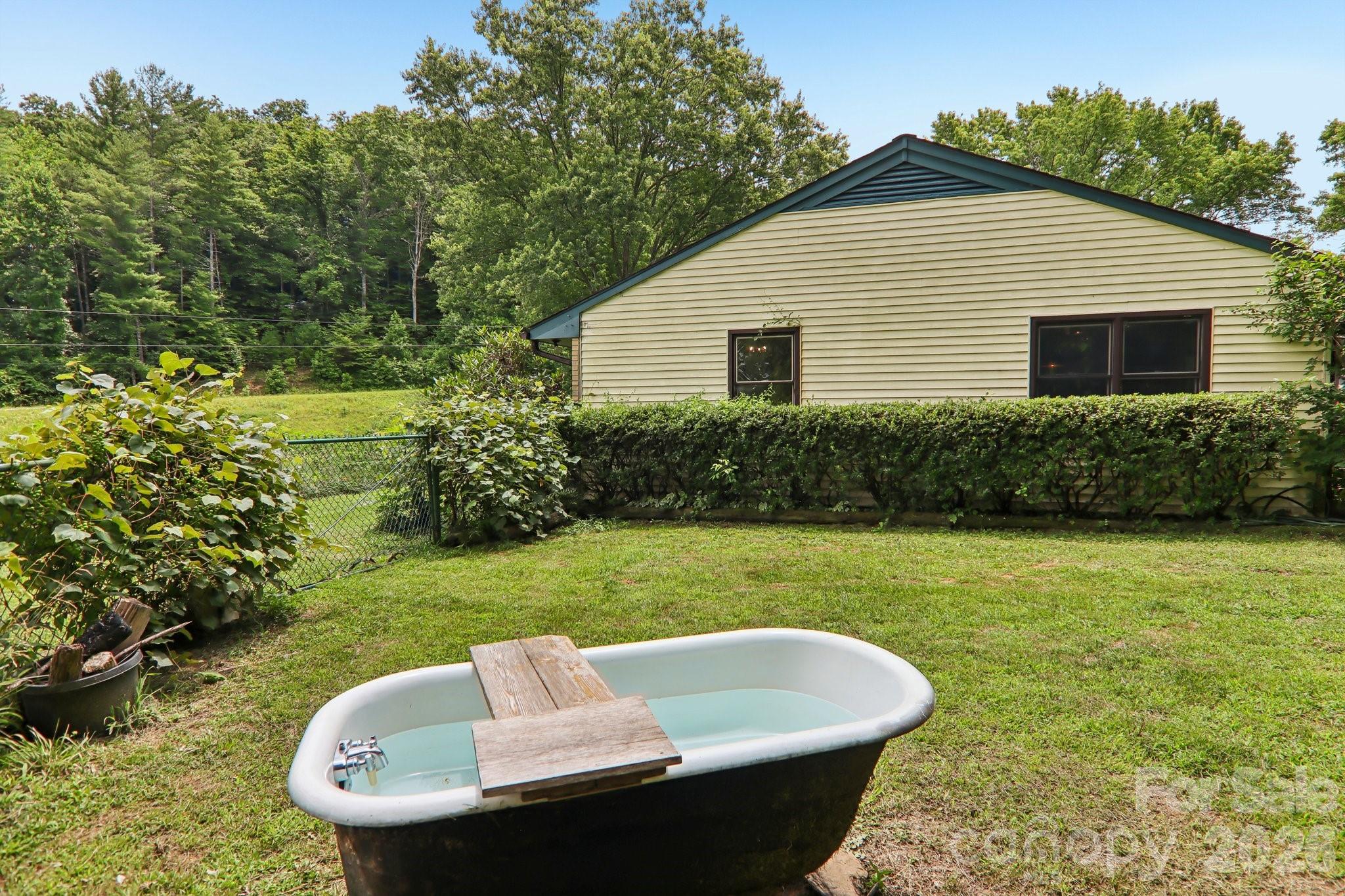 164 Pegg Road Marshall, NC 28753 - Photo 17 of 47 Gallery Image 17