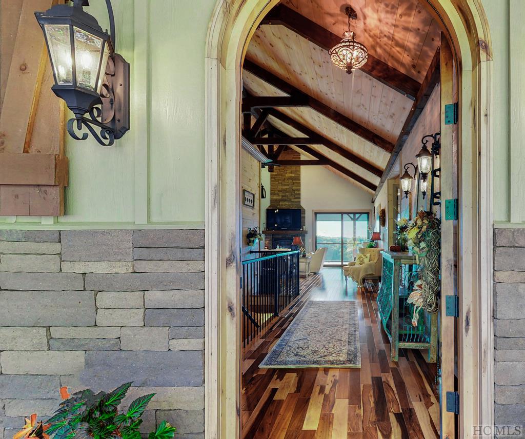 539 Jim Cochran Road Franklin, NC 28734 - Photo 9 of 60 Gallery Image 9