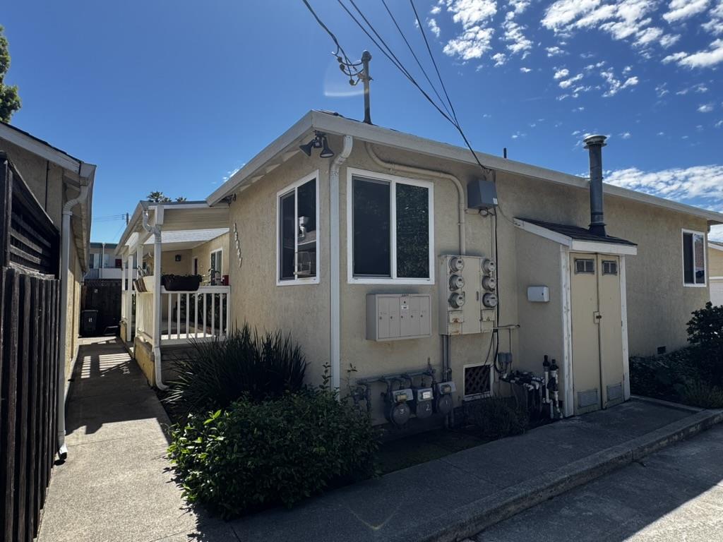 26047 Gading Road Hayward, CA 94544 - Photo 19 of 83