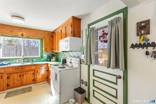 $289,000 | 81 Chappell Street, Chaplin, CT 06235