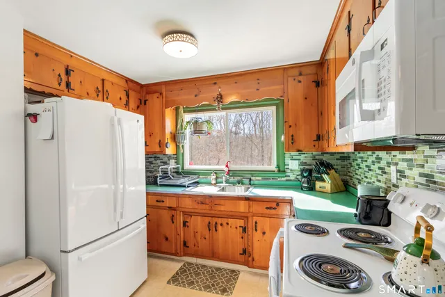 $289,000 | 81 Chappell Street, Chaplin, CT 06235