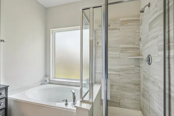 $369,000 | 3323 Fogmist Drive, Rosenberg, TX 77471