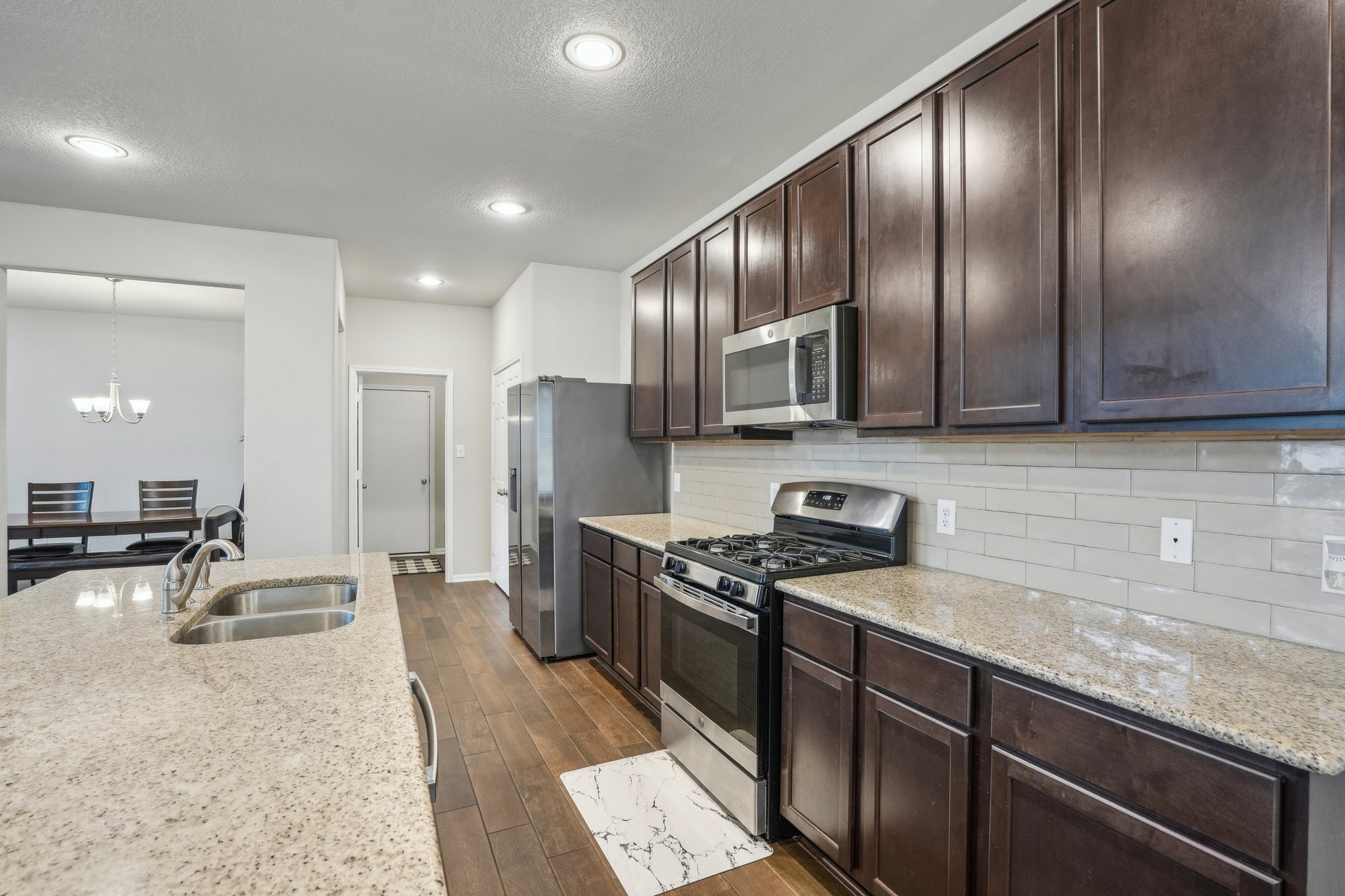 3323 Fogmist Drive Rosenberg, TX 77471 - Photo 10 of 38