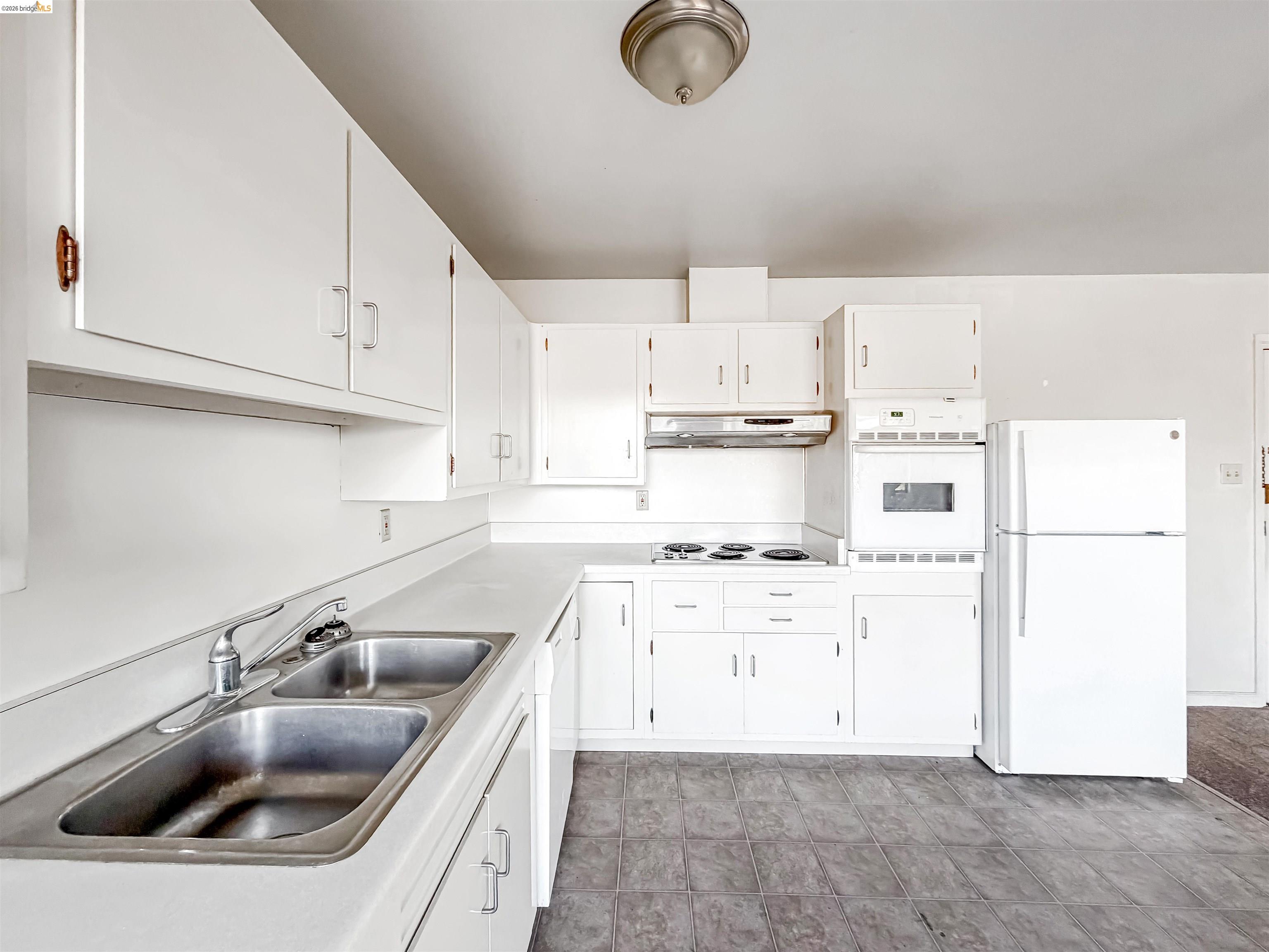 2172 Blake Street Berkeley, CA 94704 - Photo 6 of 15