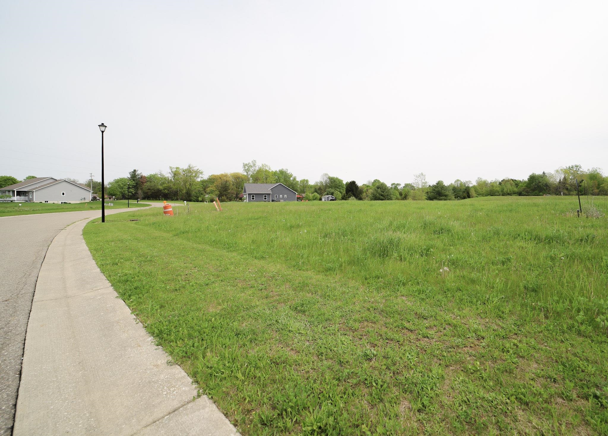 Double Tree Estates Flushing, MI 48433 - Photo 2 of 6