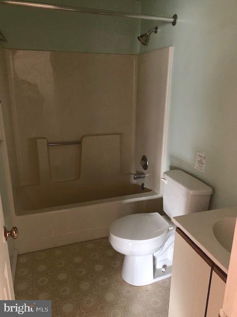 1975 Holland Cliffs Road Huntingtown, MD 20639 - Photo 11 of 19 hall bathroom