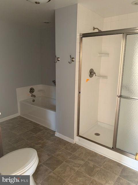 1975 Holland Cliffs Road Huntingtown, MD 20639 - Photo 8 of 19 master bathroom