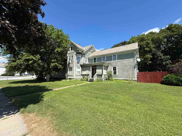 $220,000 | 58 Crescent Street, Rutland, VT 05701