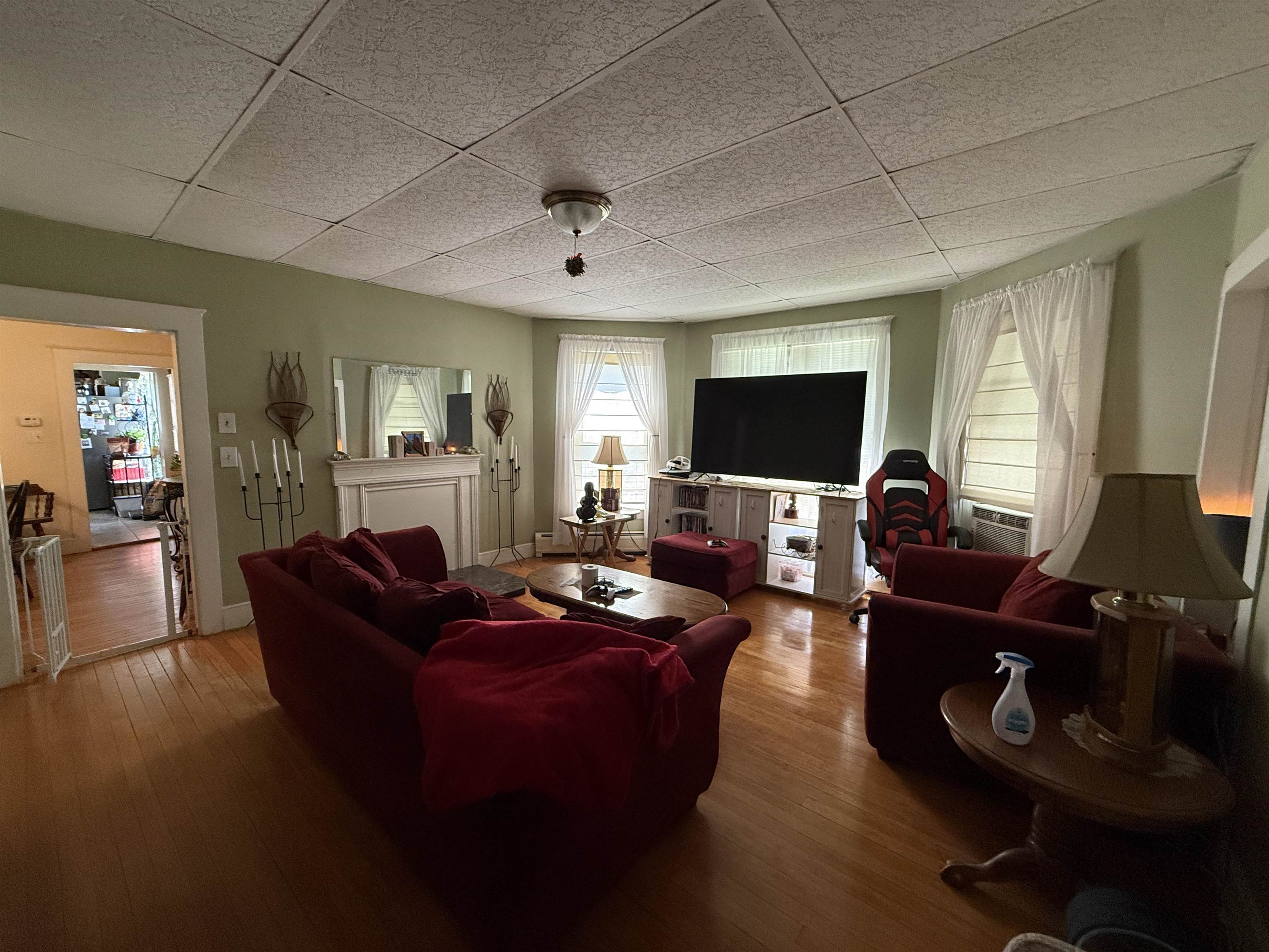 58 Crescent Street Rutland, VT 05701 - Photo 12 of 35