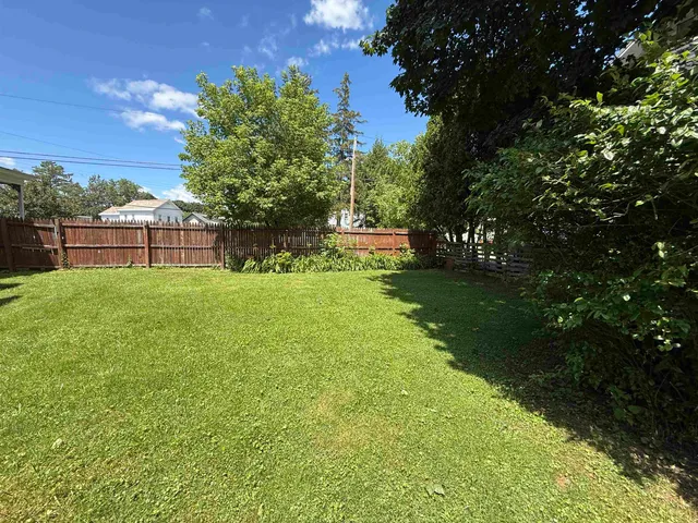 $220,000 | 58 Crescent Street, Rutland, VT 05701