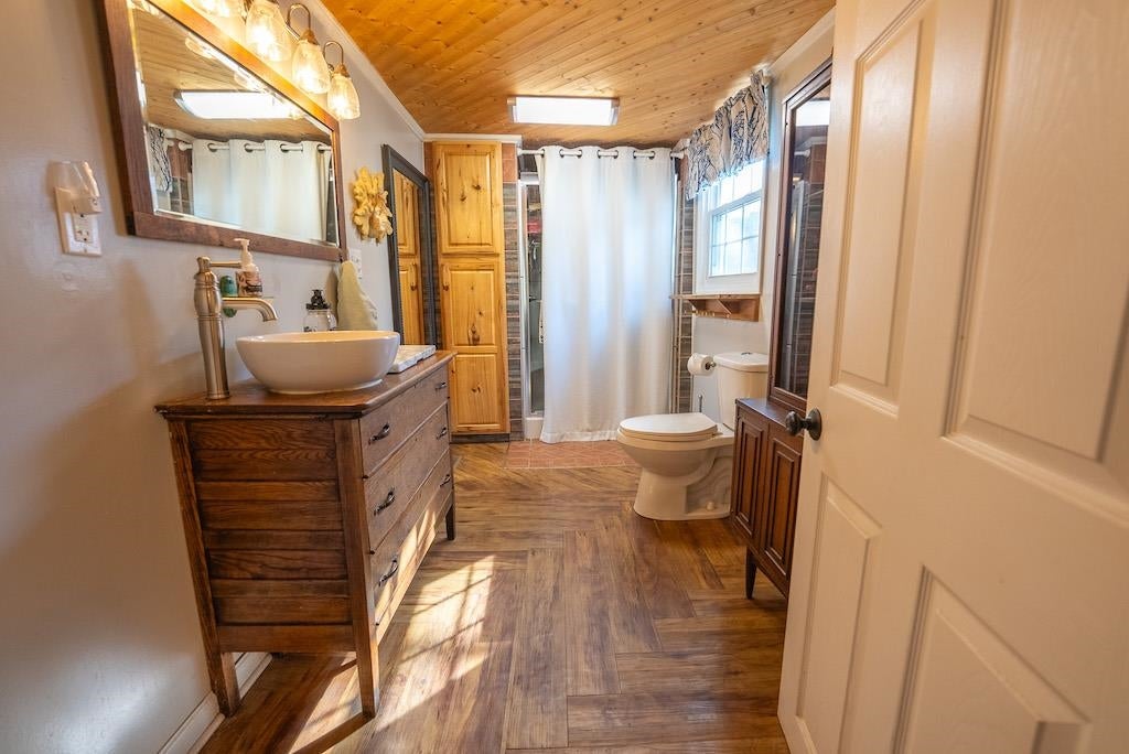 4900 Dugspur Road Dugspur, VA 24325 - Photo 37 of 86 Gallery Image 37
