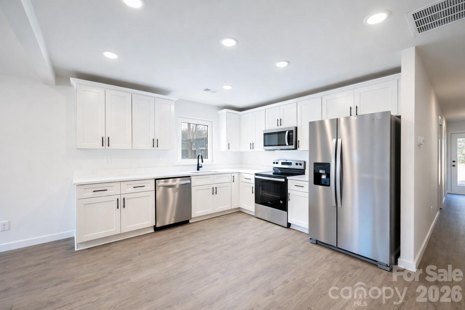 2331 Merts Way Hudson, NC 28638 - Photo 6 of 26