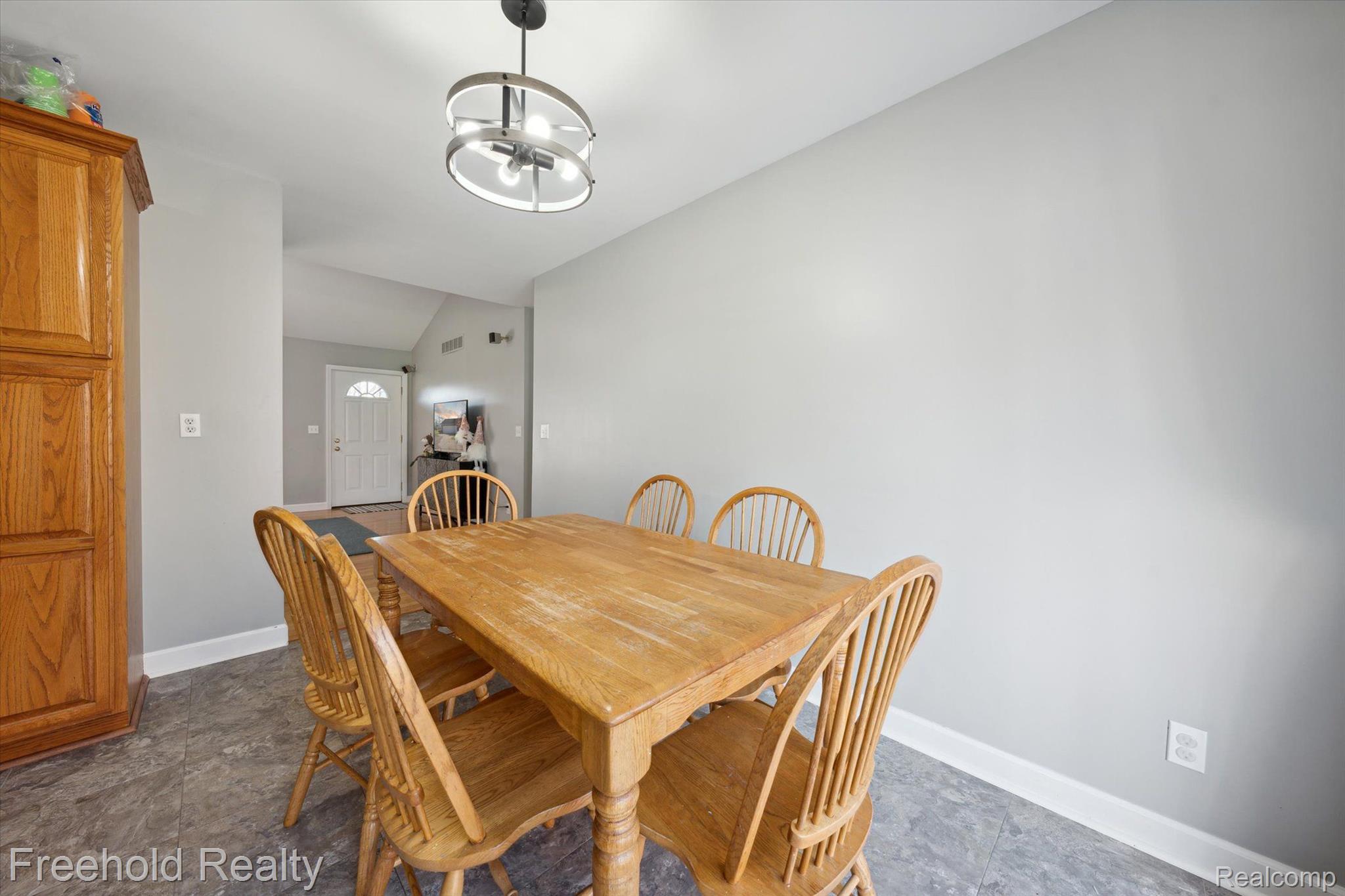 5384 Baldwin Road Swartz Creek, MI 48473 - Photo 9 of 46 Gallery Image 9