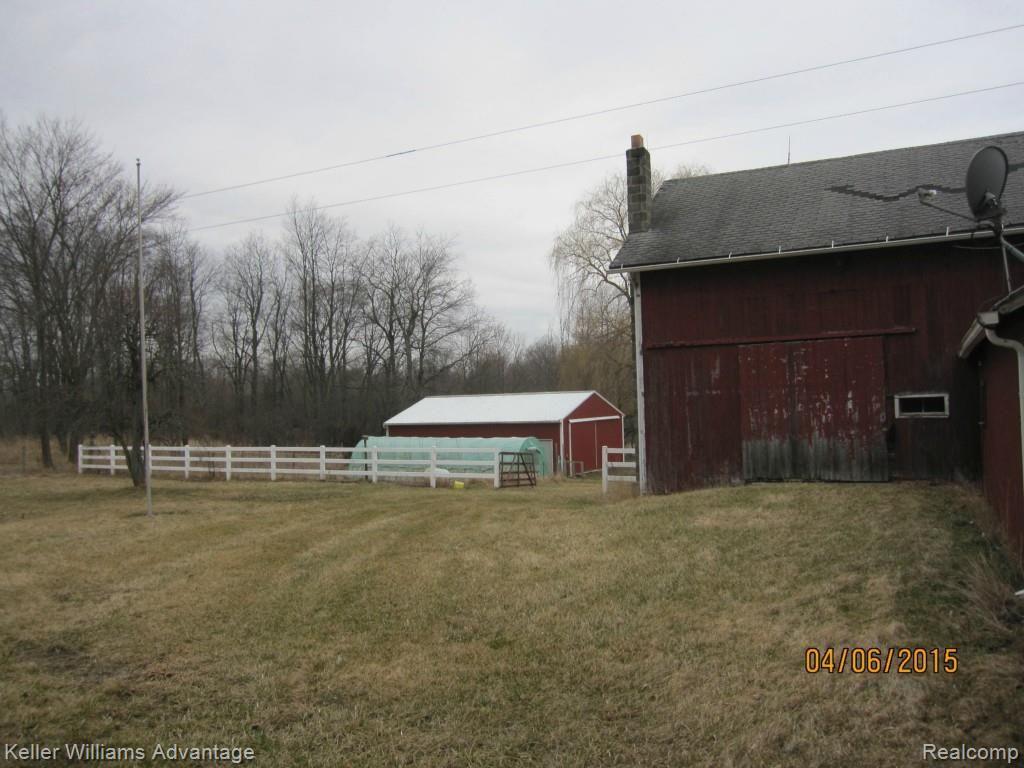 7951 Earhart Road South Lyon, MI 48178 - Photo 18 of 18 IMG_4157.jpg
