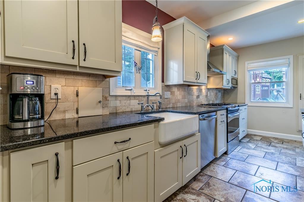 3847 Woodmont Road Toledo, OH 43613 - Photo 14 of 41 Gallery Image 14