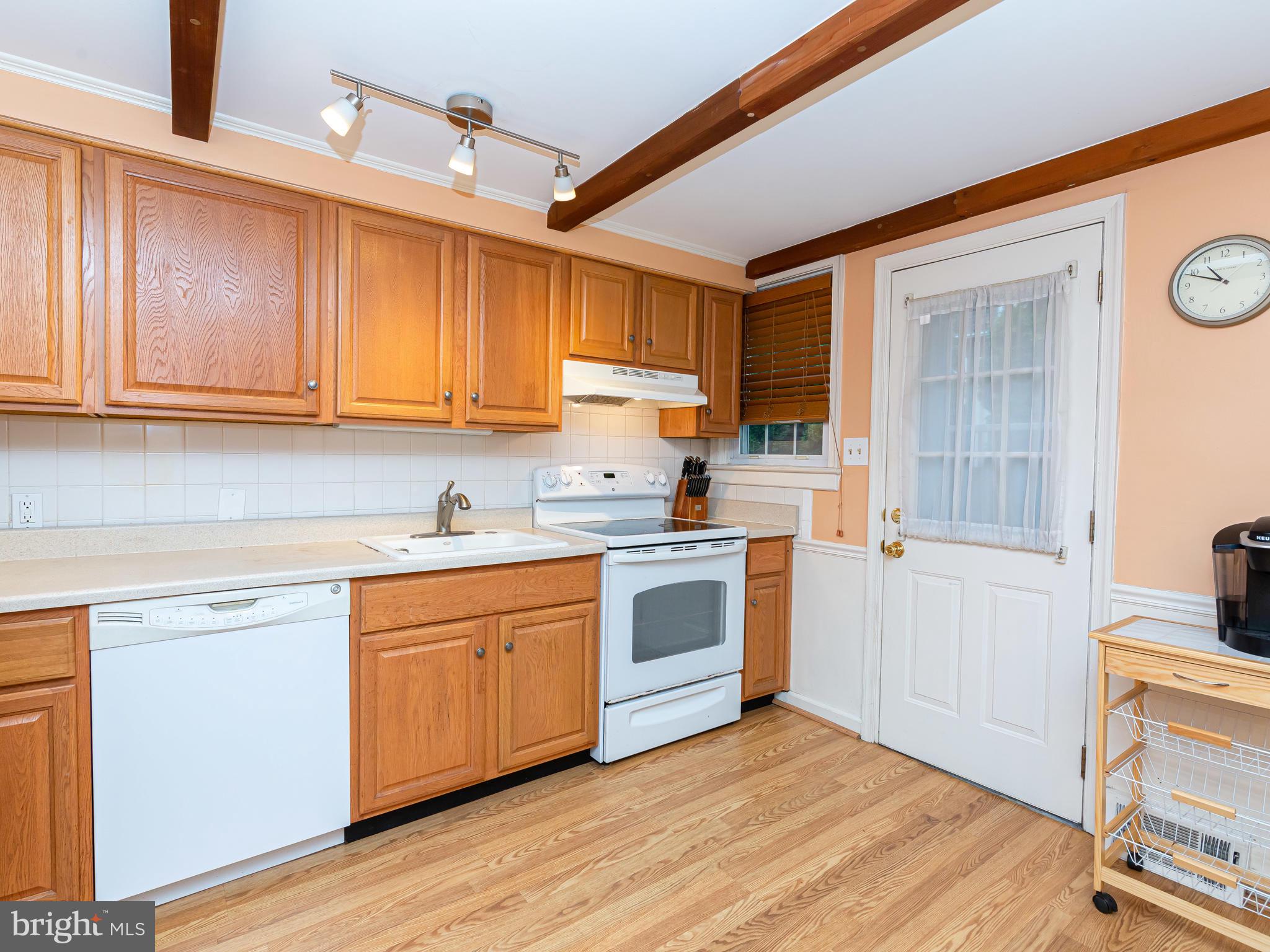 21 Hawthorne Road Broomall, PA 19008 - Photo 7 of 31 Gallery Image 7