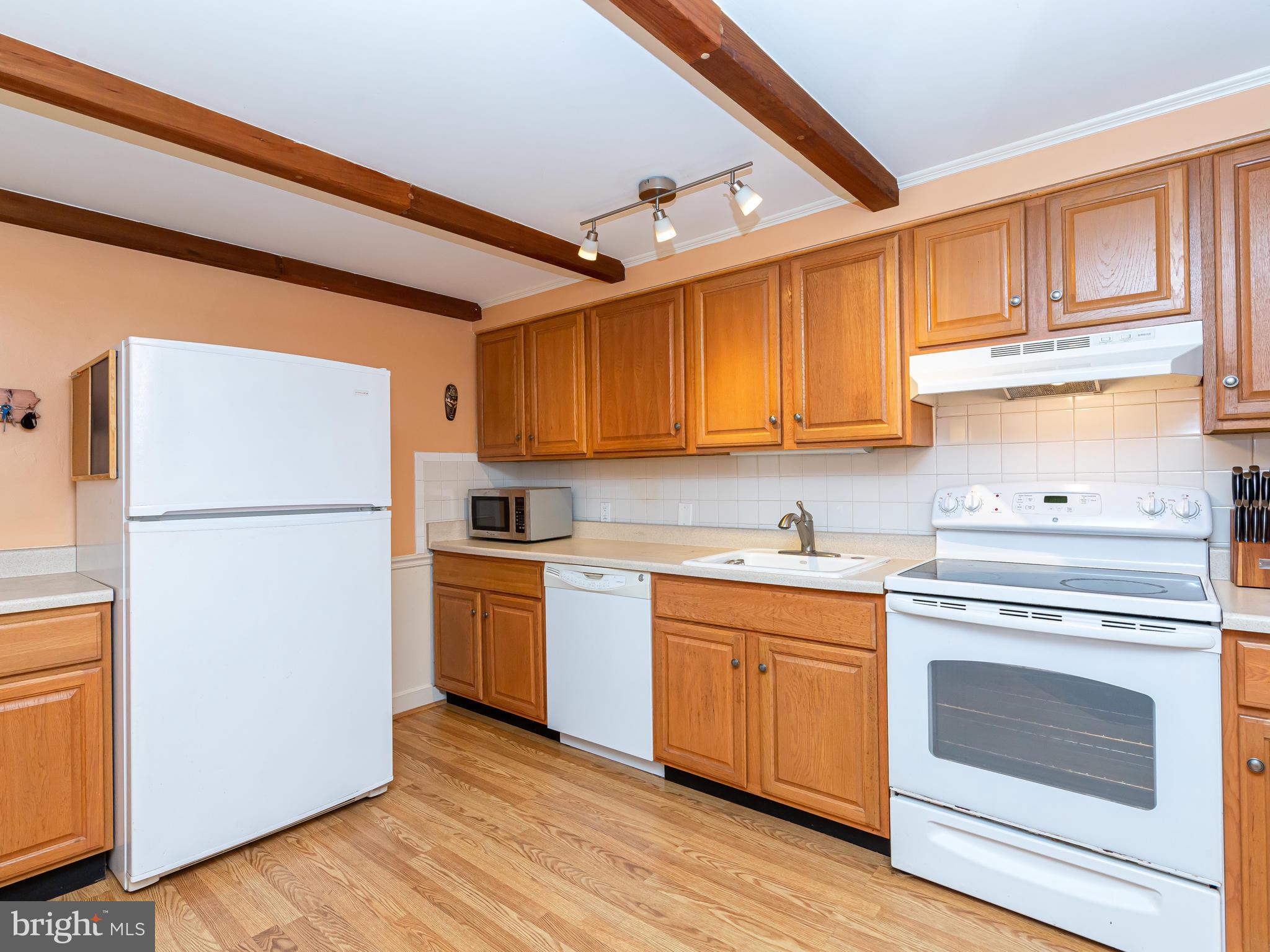 21 Hawthorne Road Broomall, PA 19008 - Photo 9 of 31 Gallery Image 9
