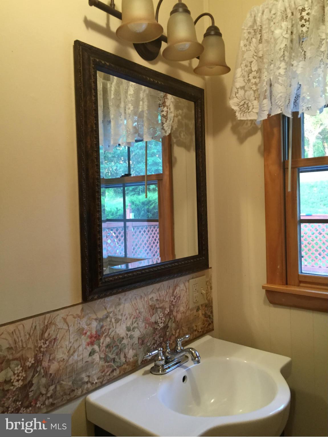22 Grove Heights Road Berkeley Springs, WV 25411 - Photo 10 of 21 Bath