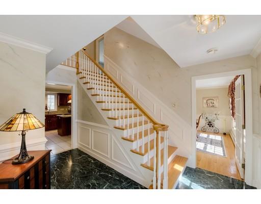 47 Sterling Road Holden, MA 01522 - Photo 3 of 27 a view of entryway and hall