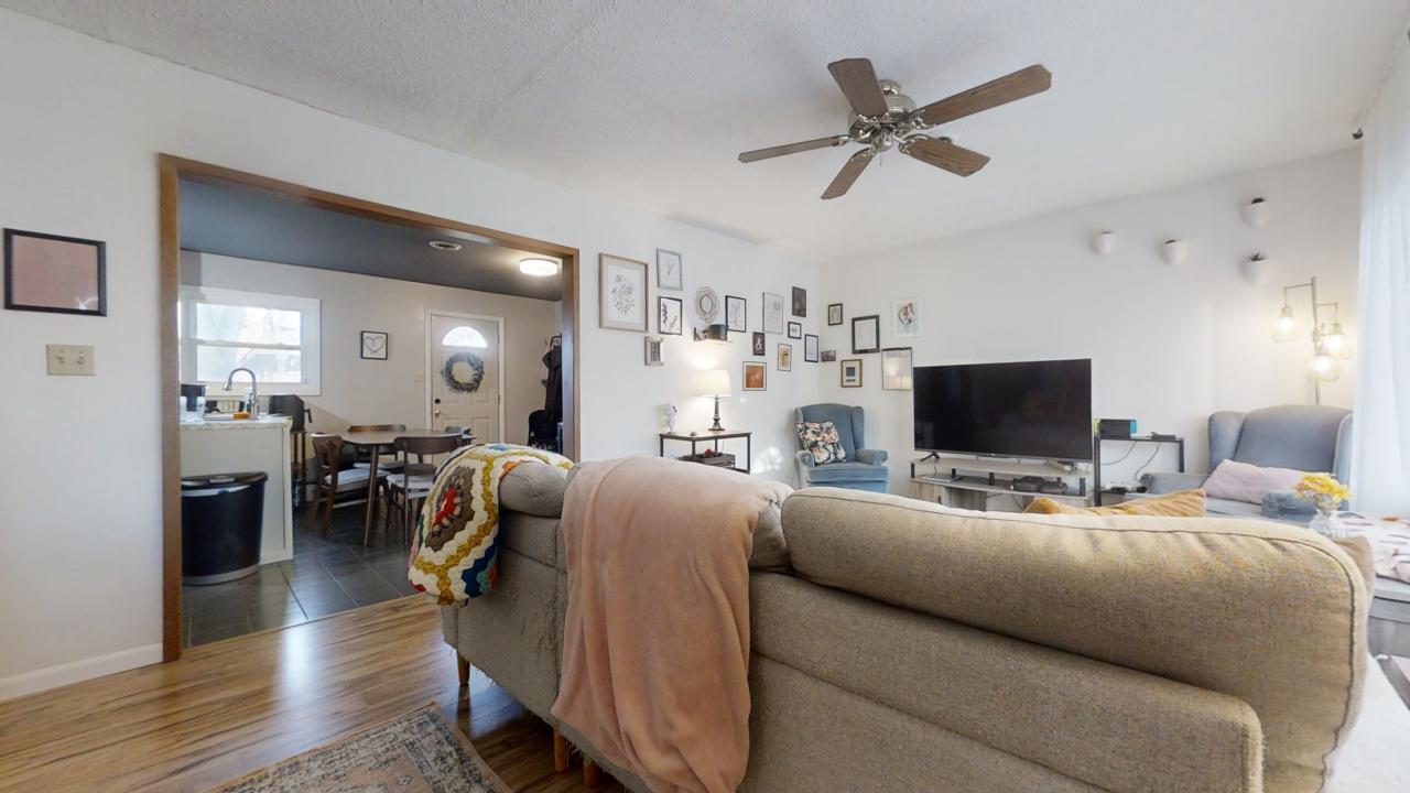 603 North Edwin Street Champaign, IL 61821 - Photo 4 of 27 Gallery Image 4