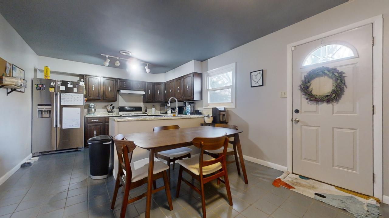 603 North Edwin Street Champaign, IL 61821 - Photo 10 of 27 Gallery Image 10