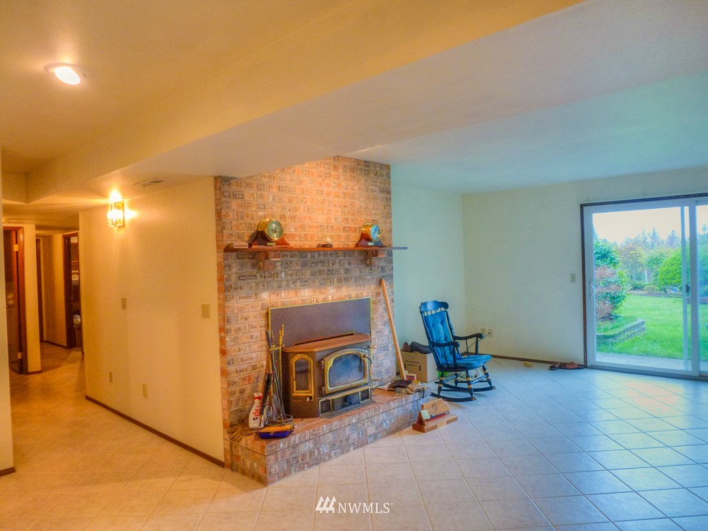 13619 Olympic View Road Northwest Silverdale, WA 98383 - Photo 14 of 15 Gallery Image 14