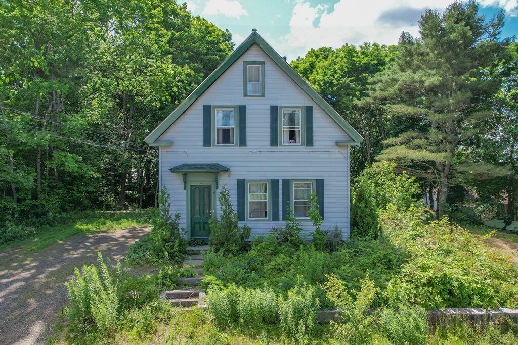 35 Church Street Ellsworth, ME 04605 - Photo 3 of 43 O9Ks_sHA