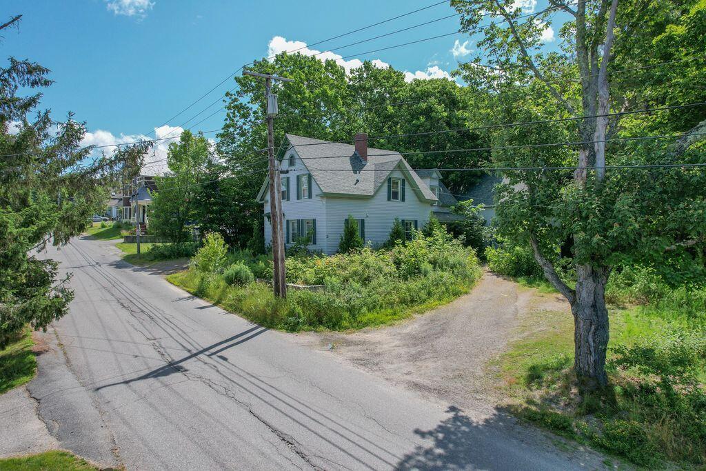 35 Church Street Ellsworth, ME 04605 - Photo 5 of 43 YTi8hmMQ