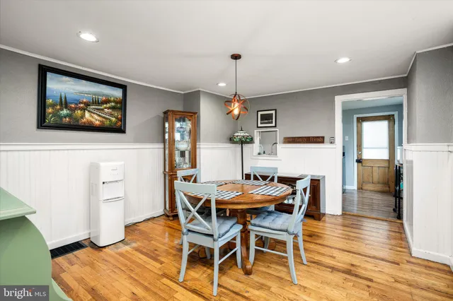 $2,100 | 2 West Chestnut Street, Bordentown, NJ 08505