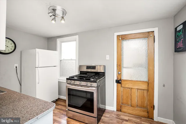 $2,100 | 2 West Chestnut Street, Bordentown, NJ 08505