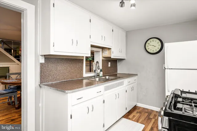 $2,100 | 2 West Chestnut Street, Bordentown, NJ 08505