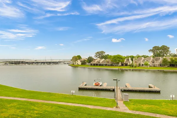 $139,000 | 12600 Melville Drive, Unit 326, Montgomery, TX 77356