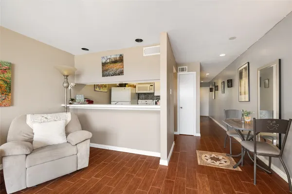 $139,000 | 12600 Melville Drive, Unit 326, Montgomery, TX 77356