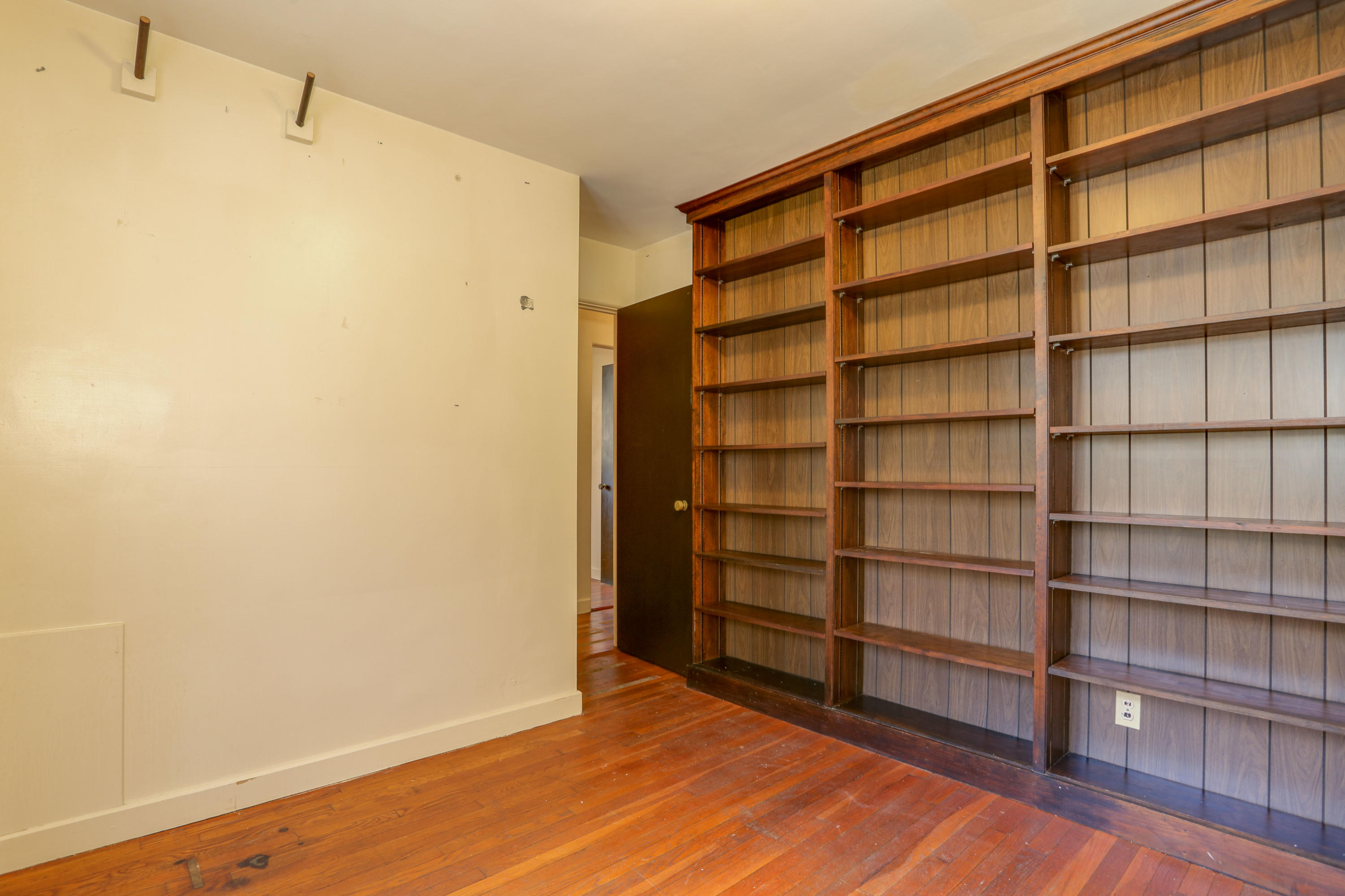 131 Elm Road Falmouth, MA 02540 - Photo 11 of 17 131ElmLR-16