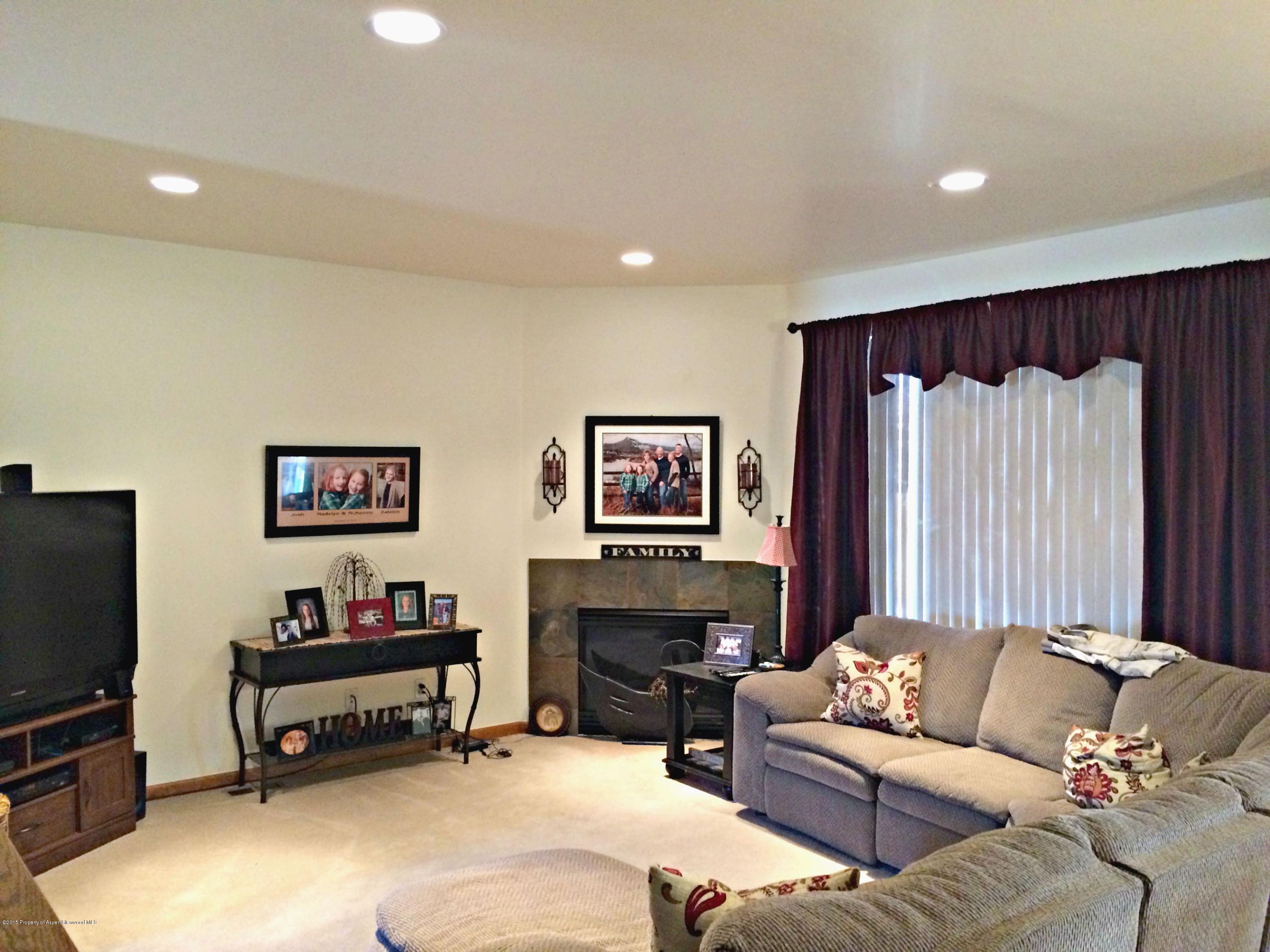 1242 East 19th Street Rifle, CO 81650 - Photo 3 of 18 Living Room (2)