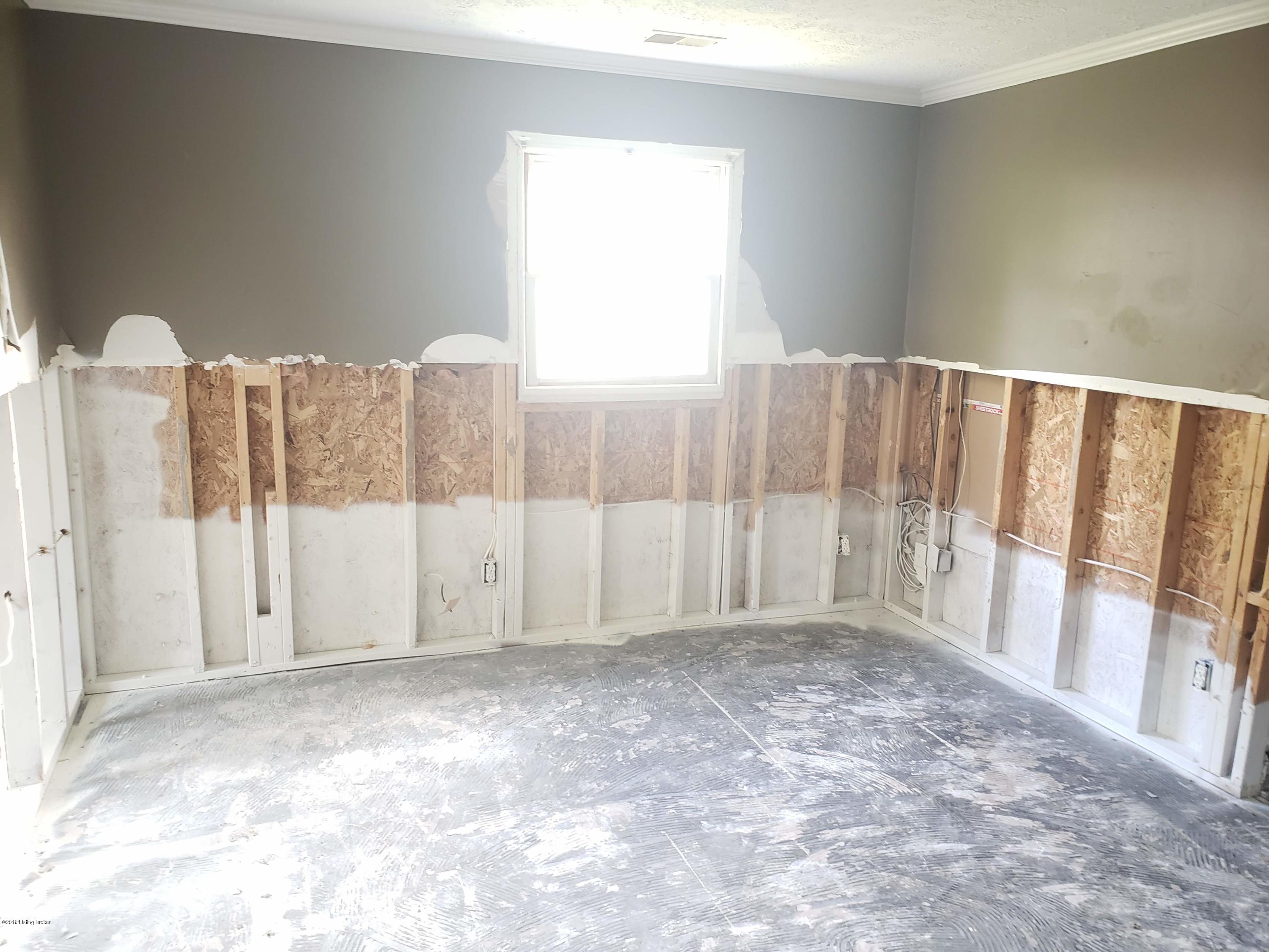 3302 Radiance Road Louisville, KY 40220 - Photo 13 of 16 20191019_110010