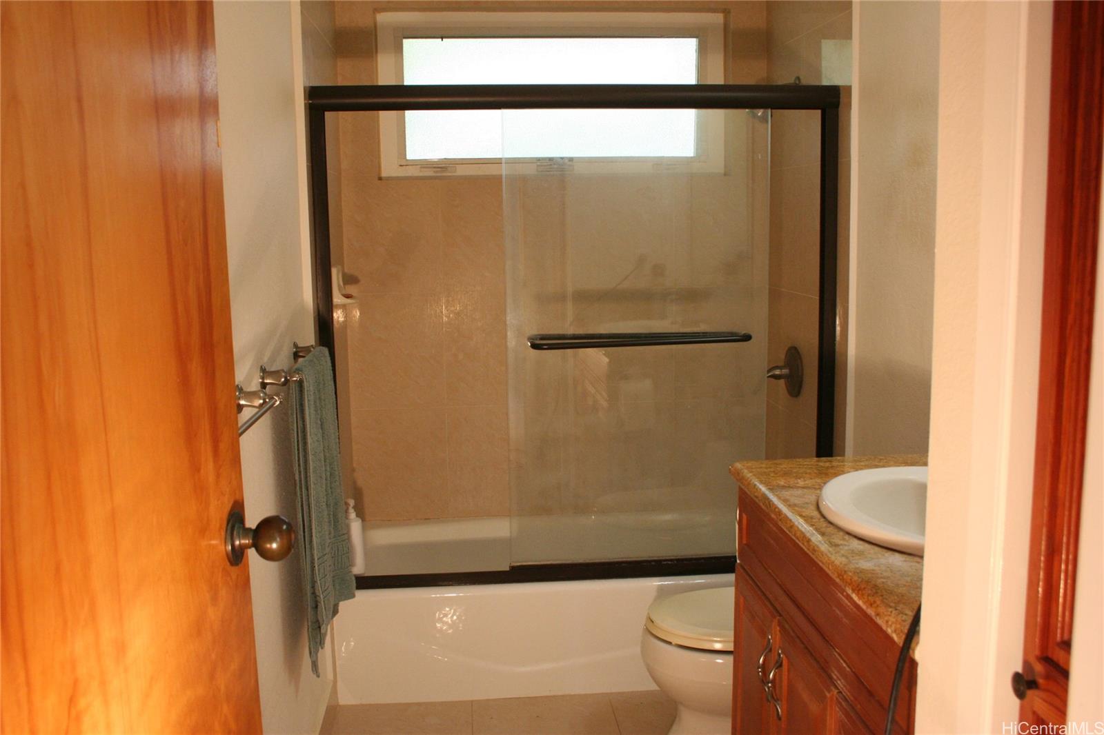 2138 Laukahi Street Honolulu, HI 96821 - Photo 7 of 12