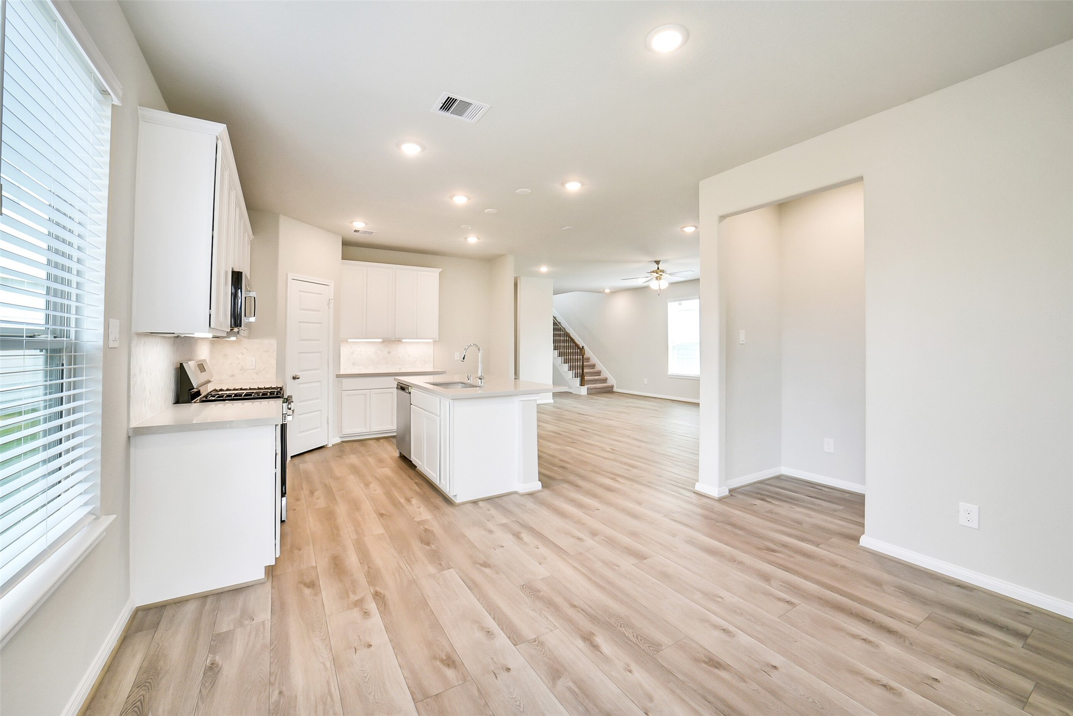 4207 Sternside Lane Houston, TX 77053 - Photo 17 of 42