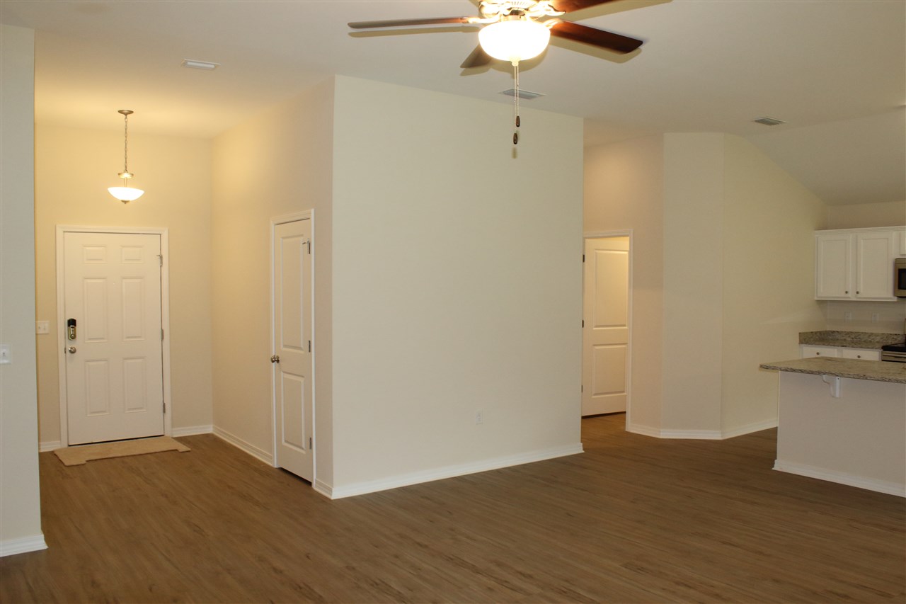 22660 Ridgewood Drive Robertsdale, AL 36567 - Photo 3 of 29