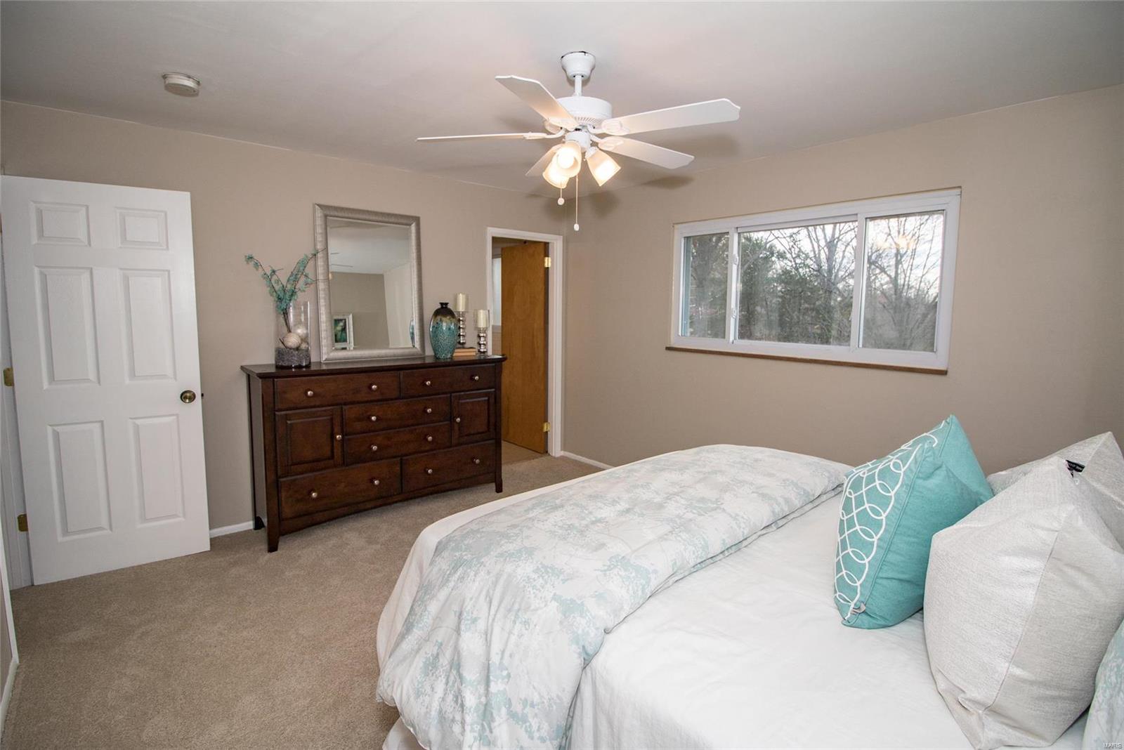 5356 Kerth Road St. Louis, MO 63128 - Photo 11 of 29 Gallery Image 11