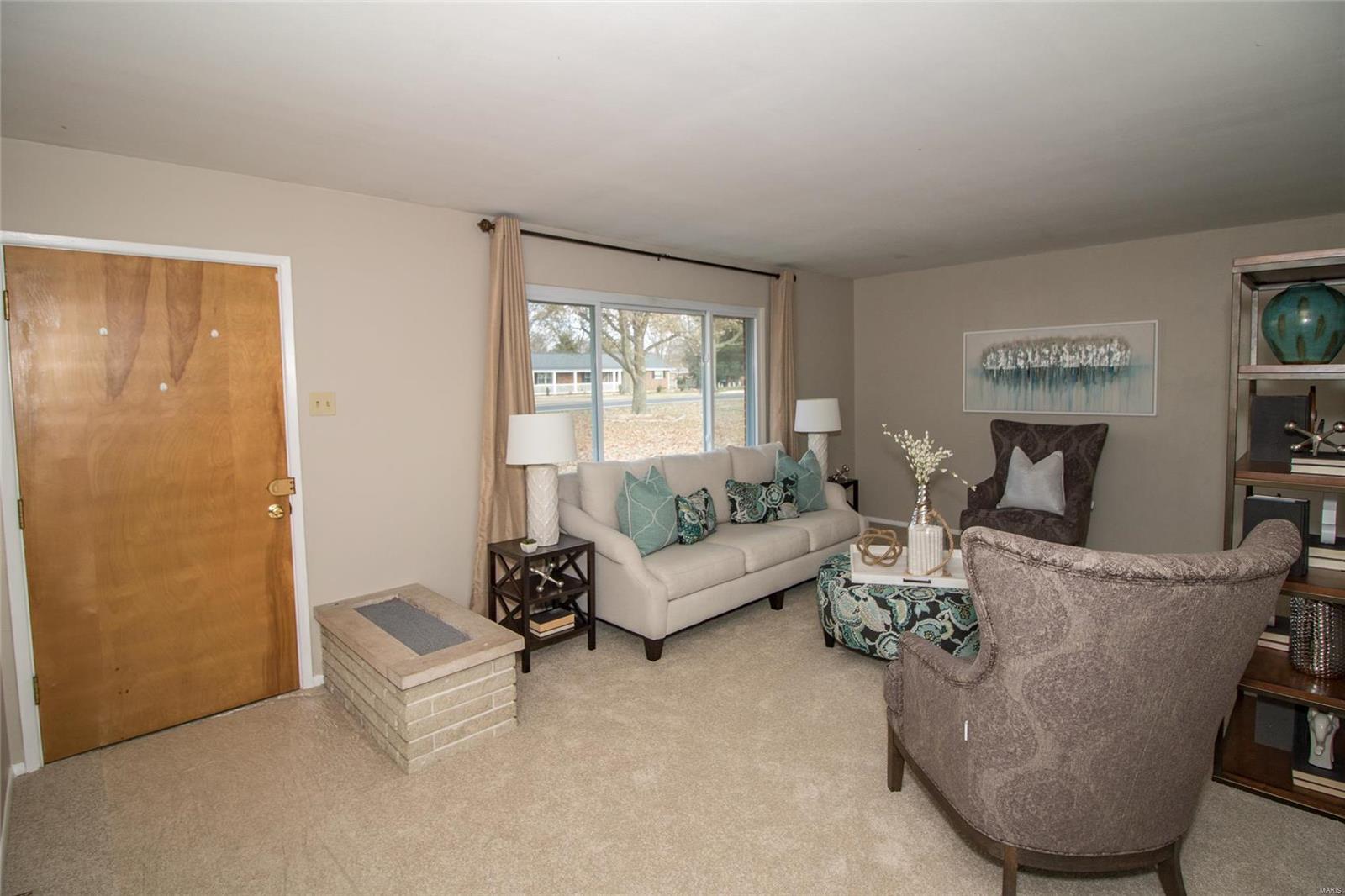 5356 Kerth Road St. Louis, MO 63128 - Photo 3 of 29 Gallery Image 3